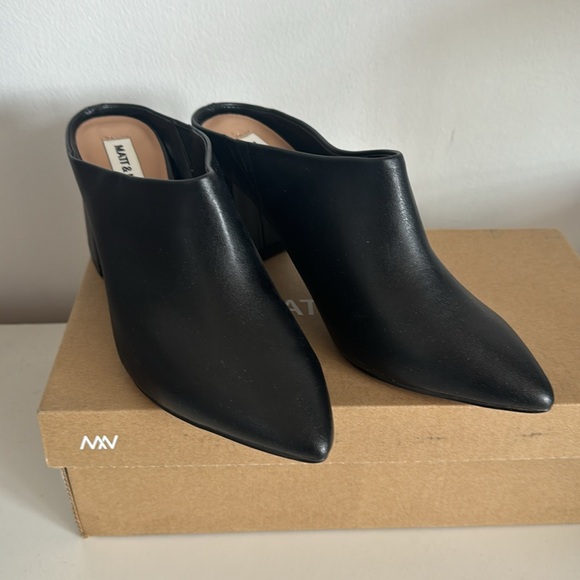 Matt & Nat Joan Vegan Leather Heels Booties Womens size 8 - Picture 3 of 6